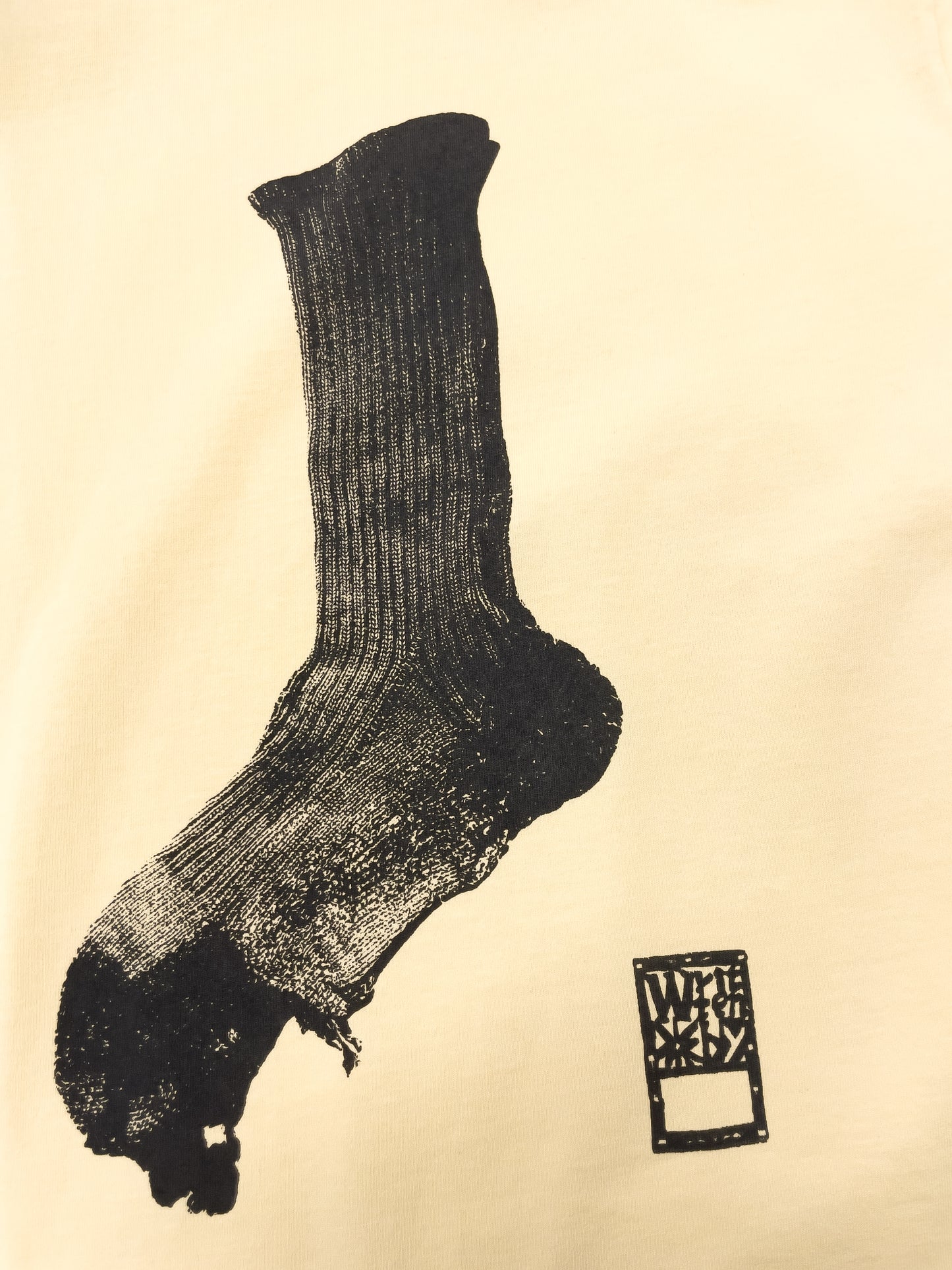 market print T-shirt <socks>
