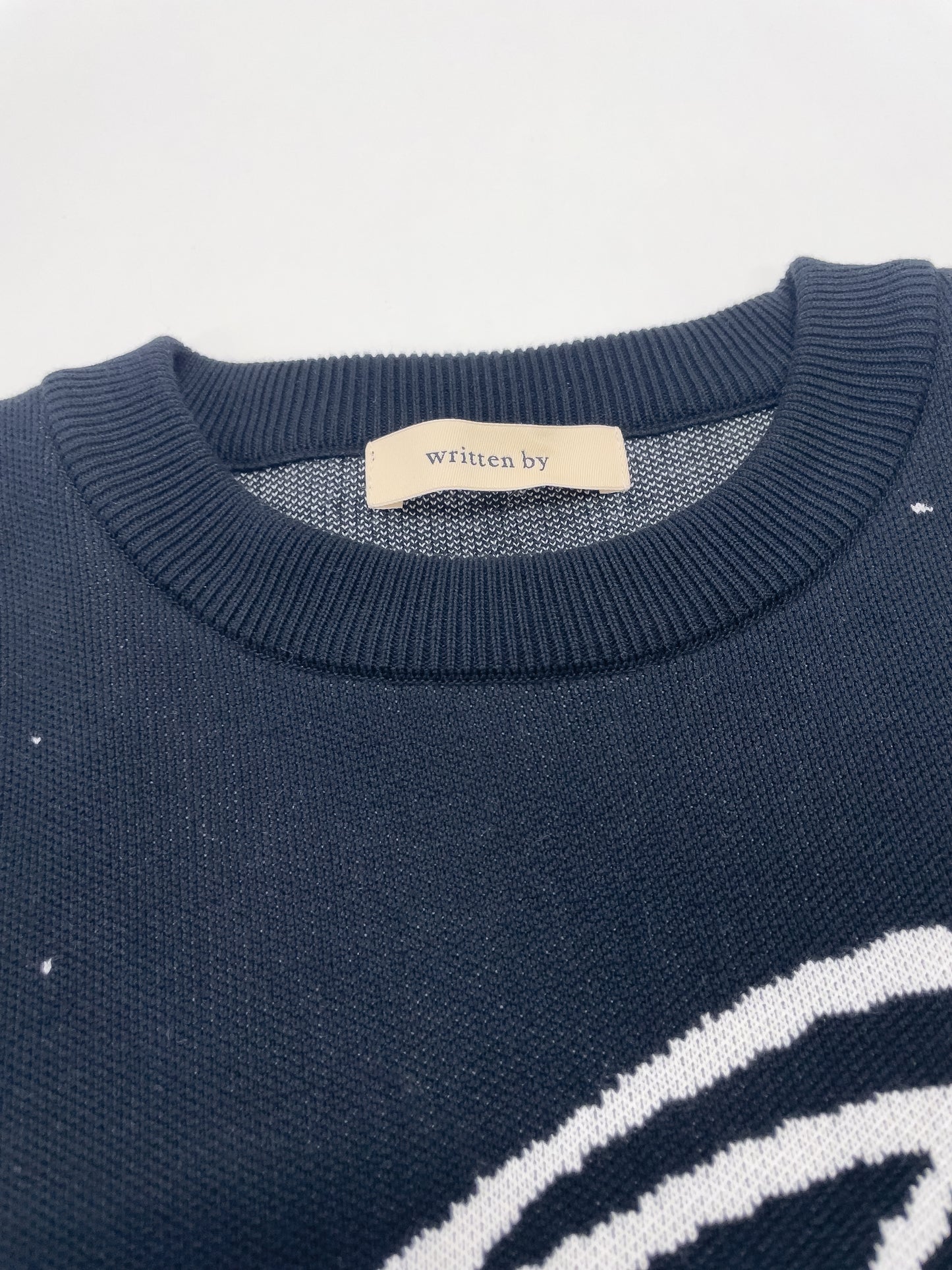 drawing motif knit