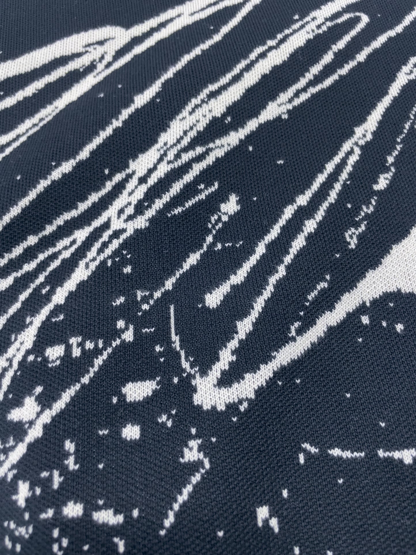 drawing motif knit