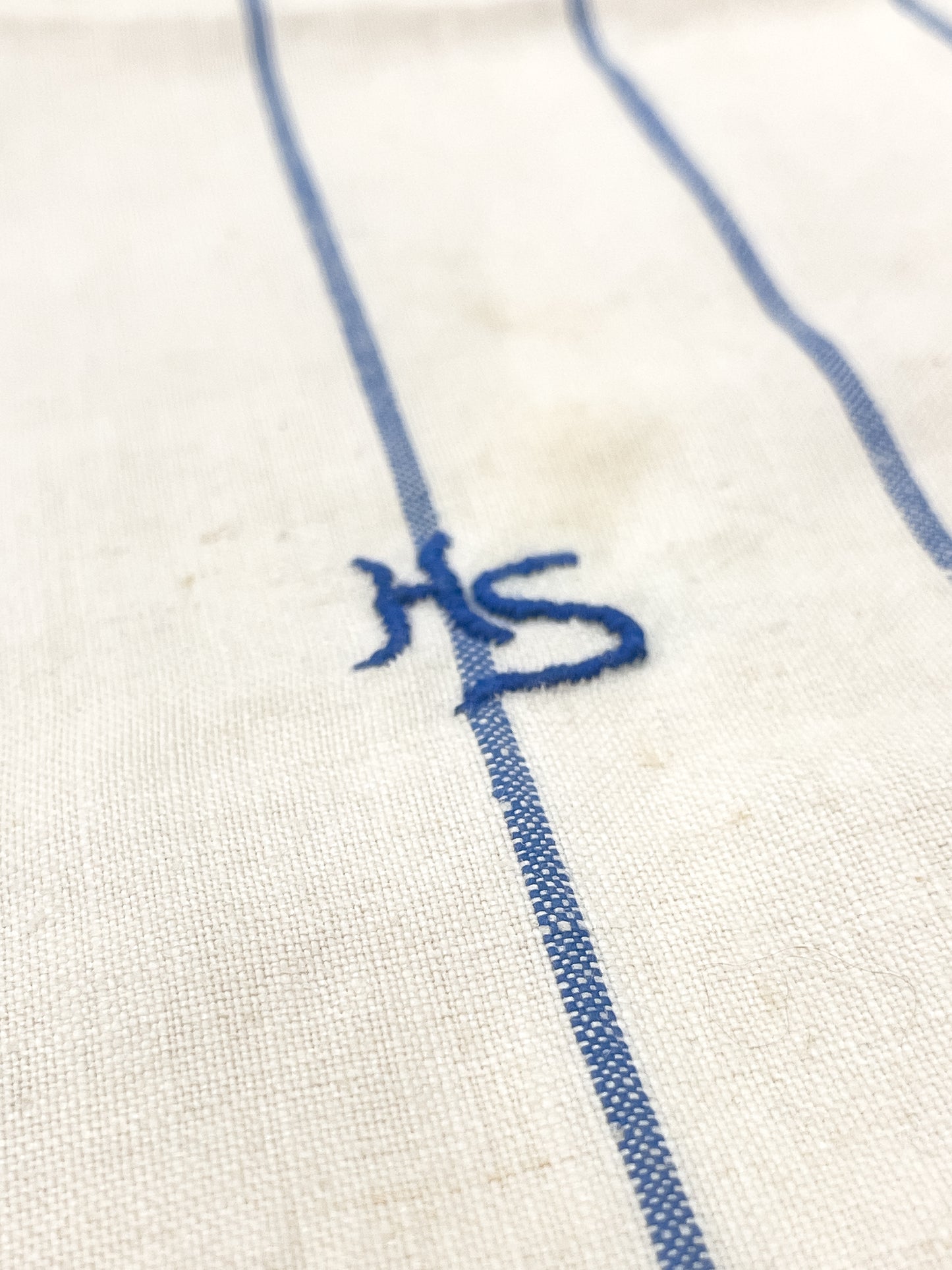cloth -blue stripe-