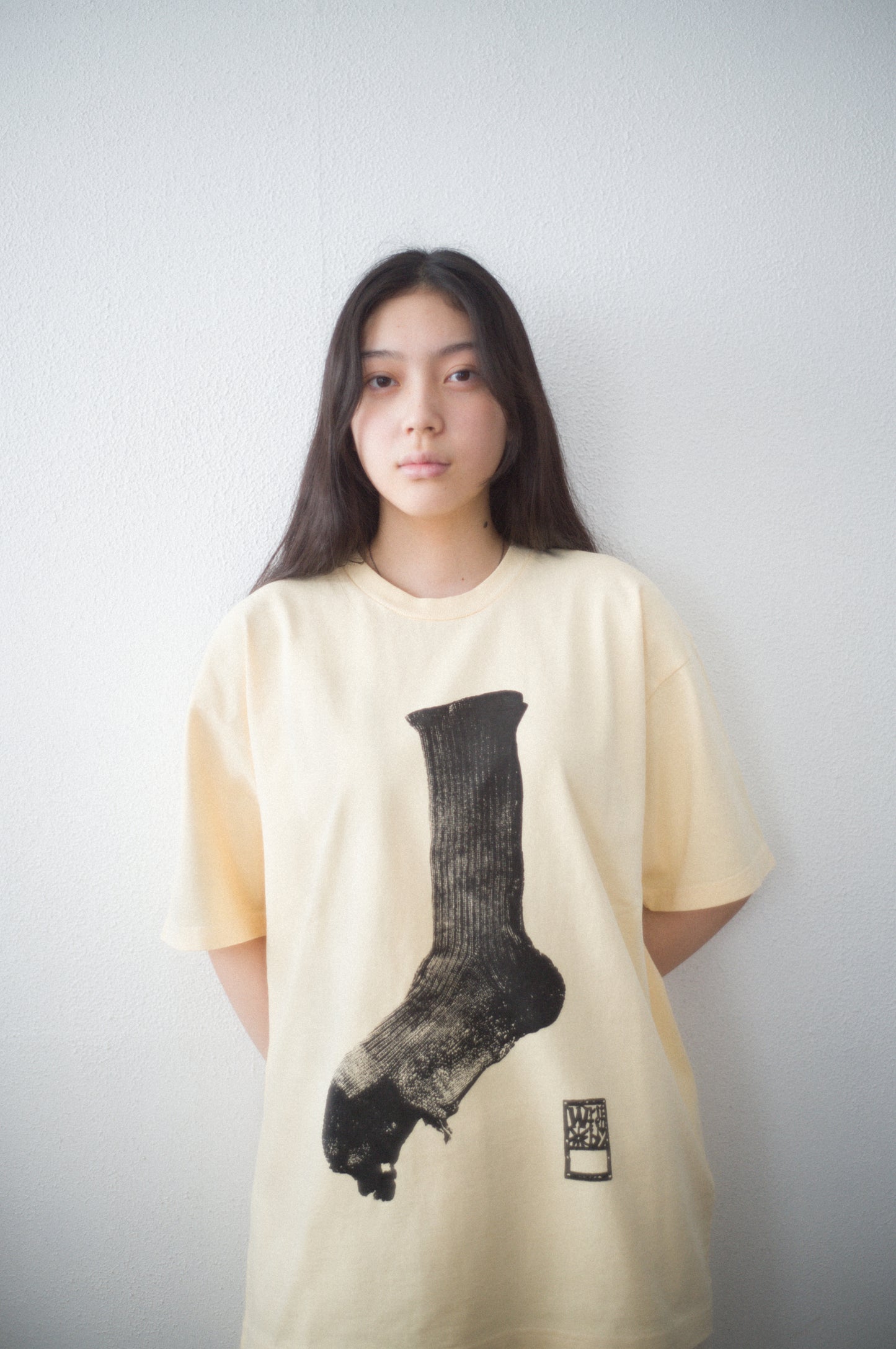 market print T-shirt <socks>