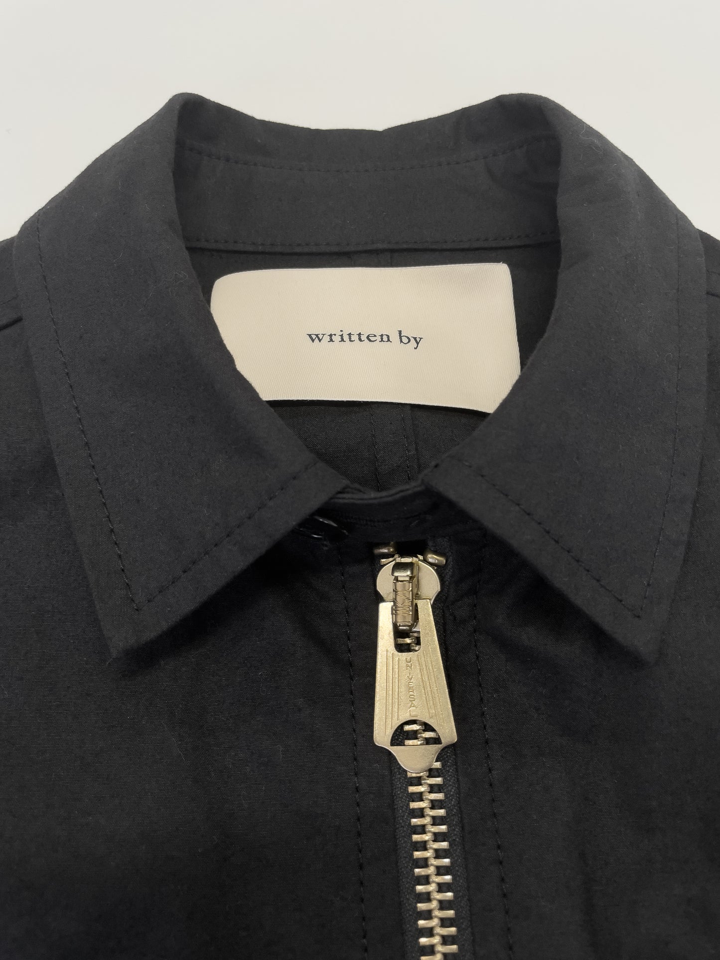 MULTI POCKET ZIP UP BLOUSON