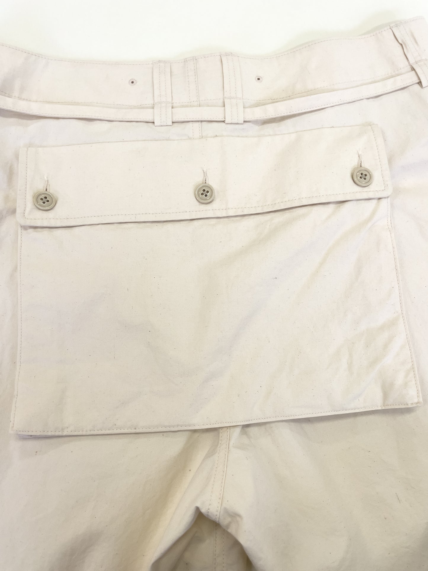 MULTI POCKET SHORT PANTS