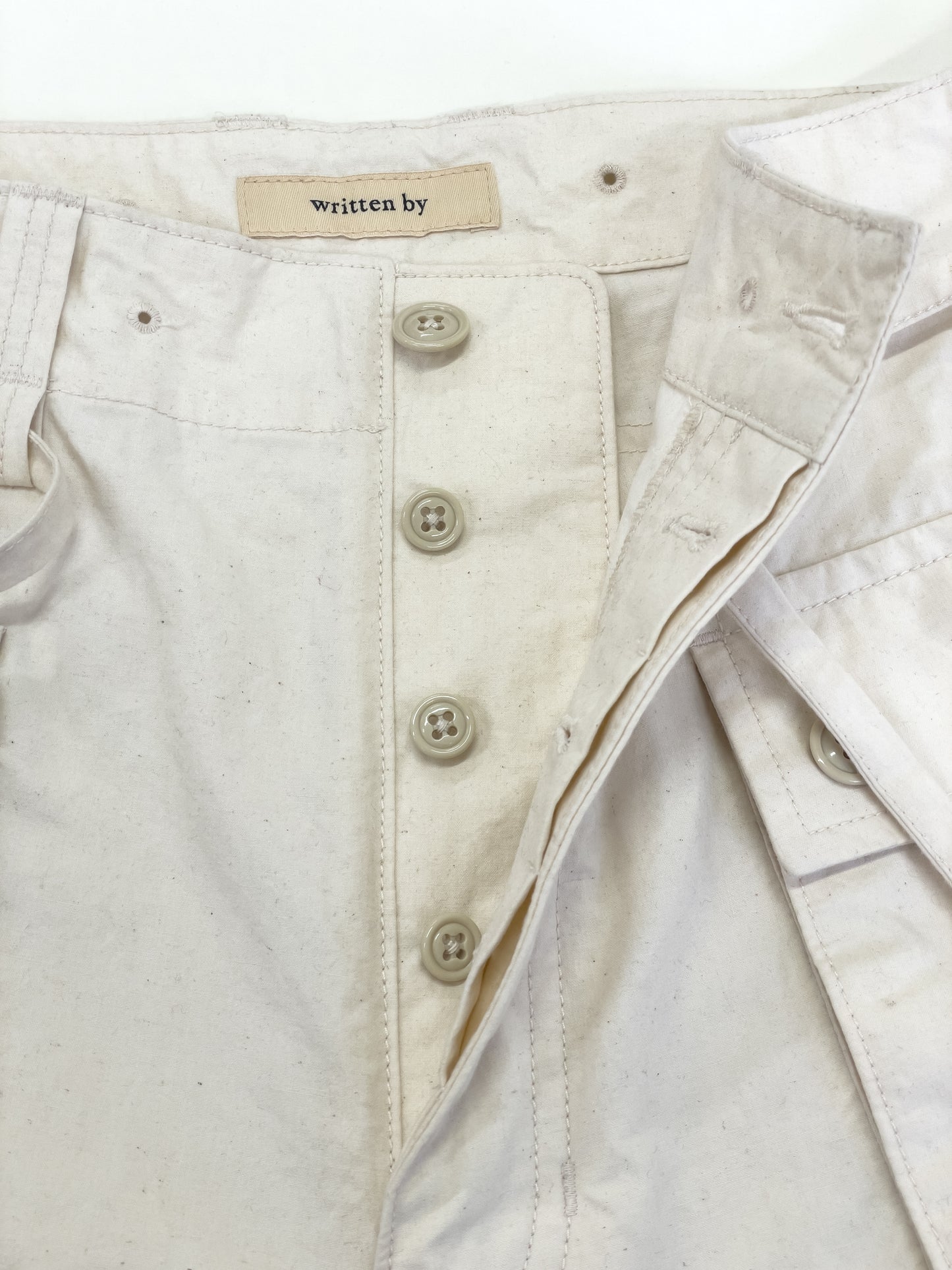 MULTI POCKET SHORT PANTS