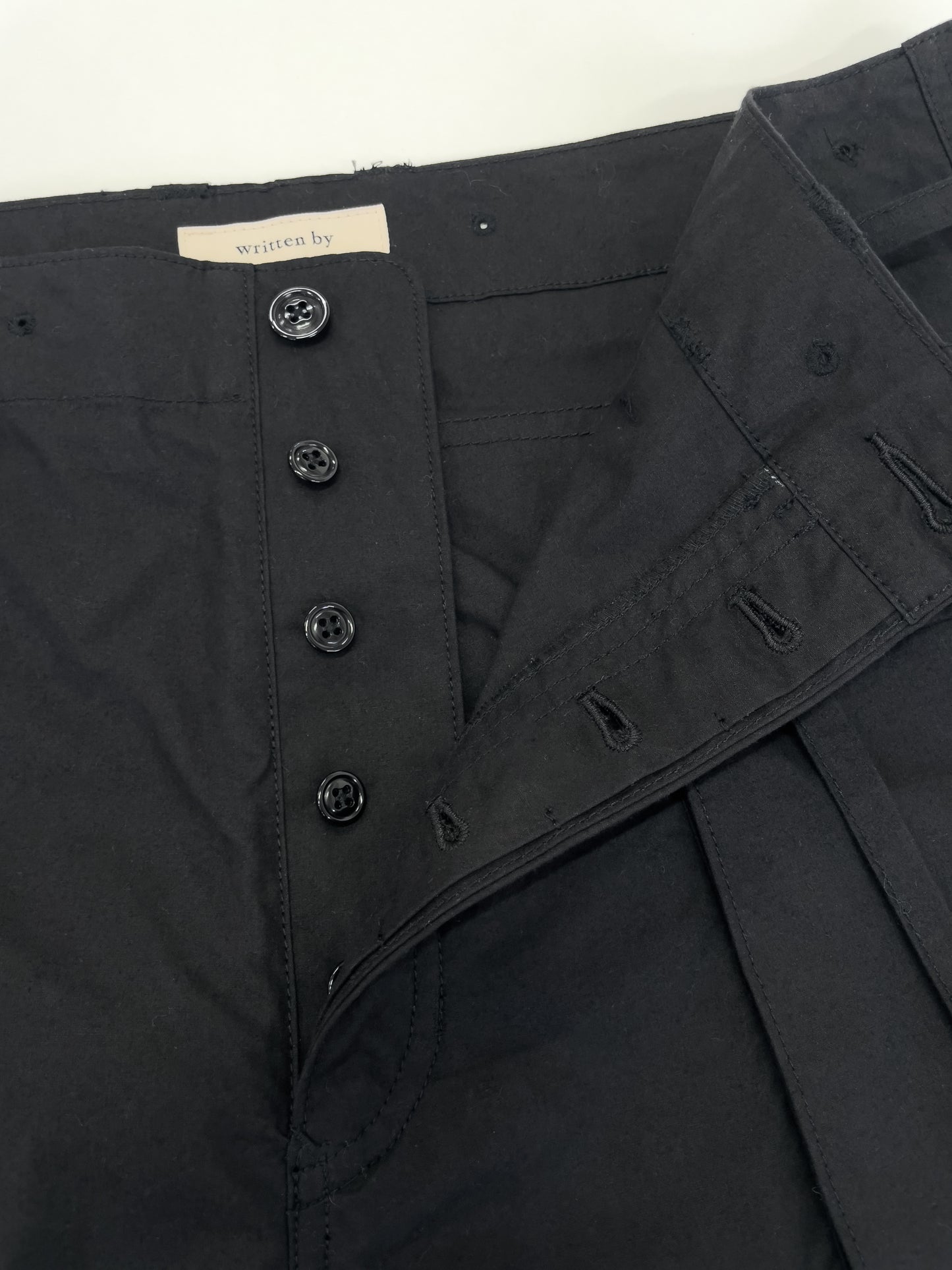 MULTI POCKET PANTS
