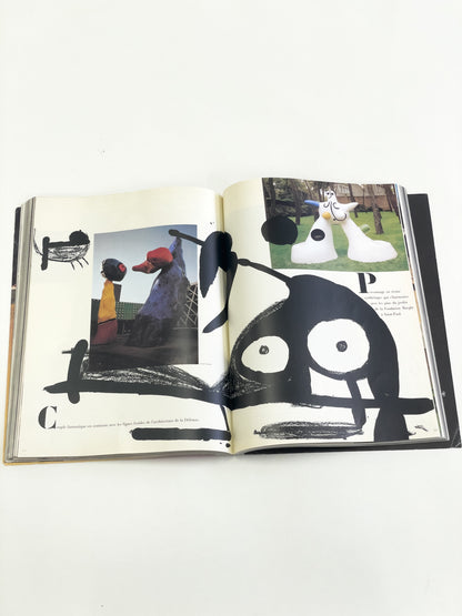 「VOGUE Paris No.602　DECEMBRE 1979 - JNVIER 1980　EDITED BY JOAN MIRO」