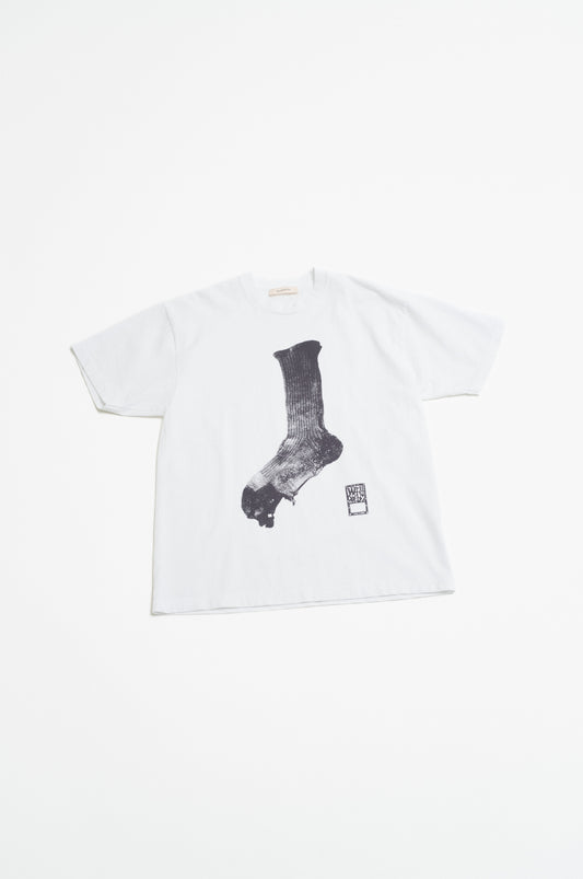 market print T-shirt <socks>